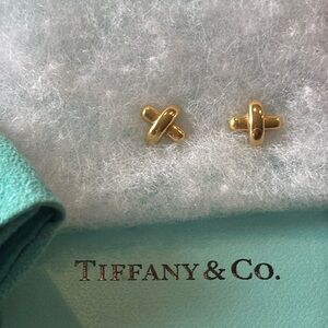 18K gold Tiffany cross stitch stud pierced earrings with box & pouch